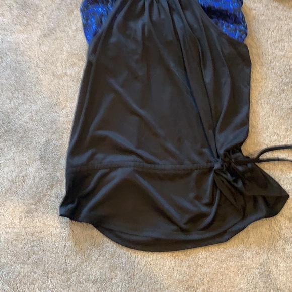 NWT - Gaiam yoga top - Picture 3 of 6